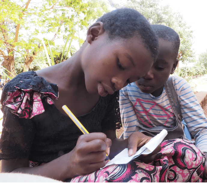 Enfants soutenus par TINARA Association à Kigoma, Tanzanie